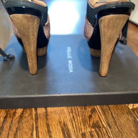 Pelle Moda Multi Color Heel - Picture 3 of 6